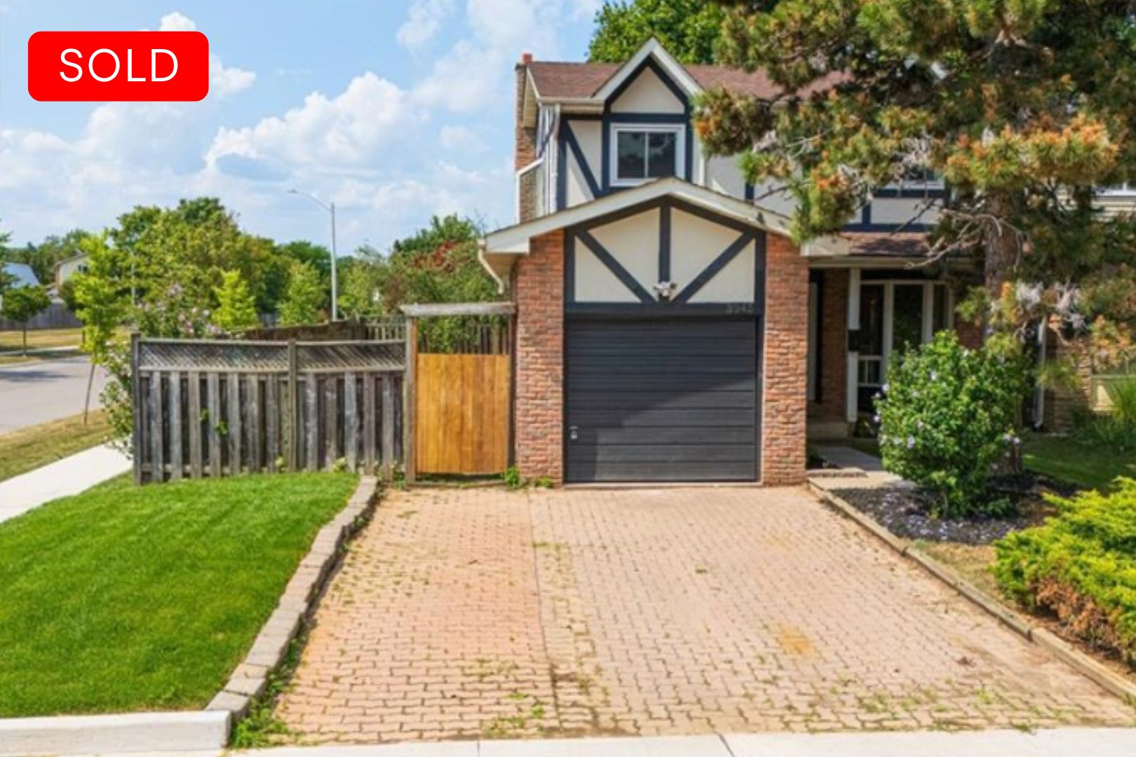 Burlington - 3045 Driftwood Dr