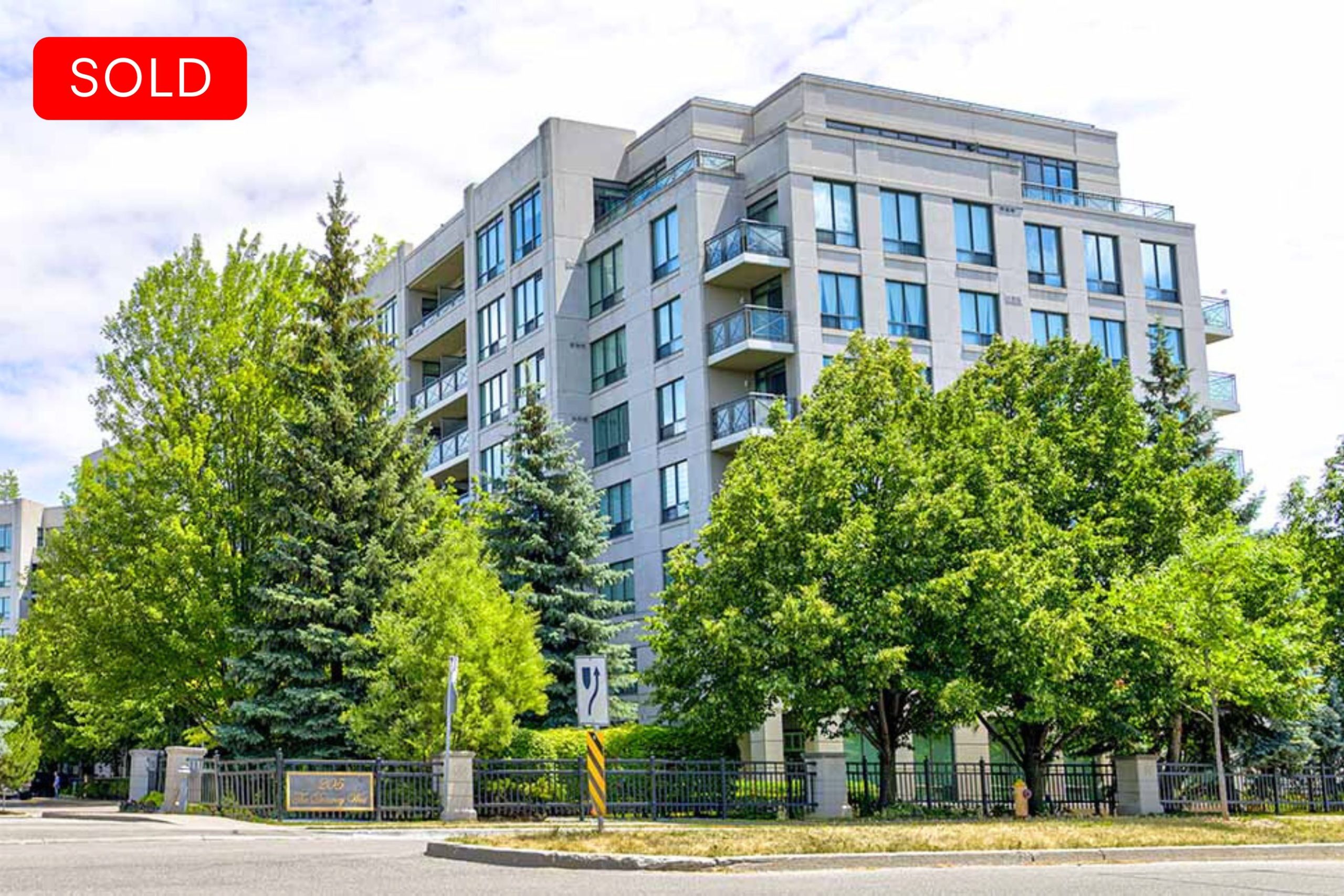 Toronto - 205 The Donway West Suite 415