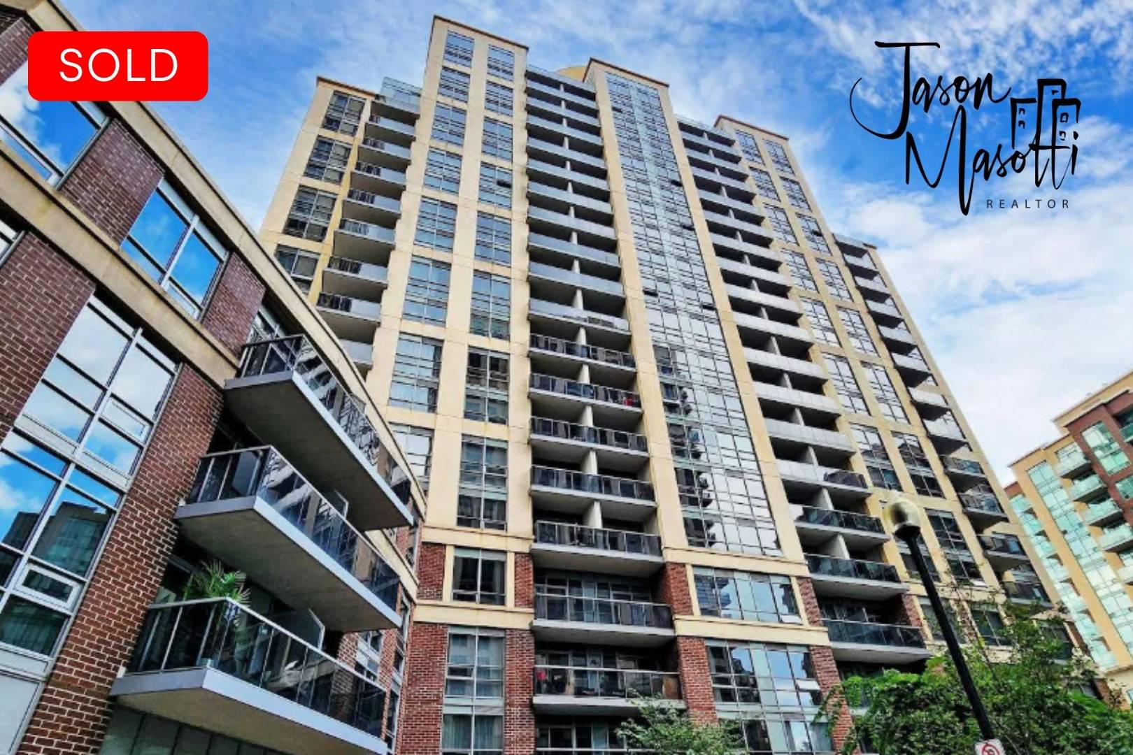 Etobicoke - 1 Michael Power Place 1204 1111