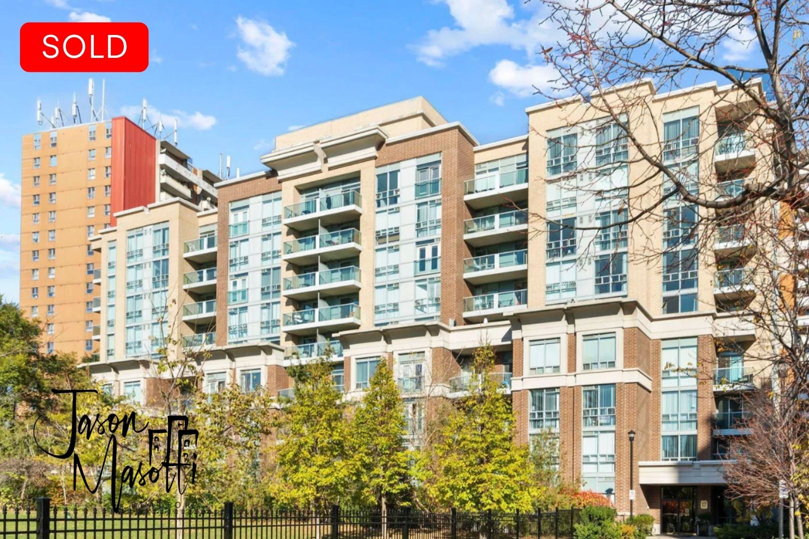 Etobicoke 2 - 17 Michael Power Pl