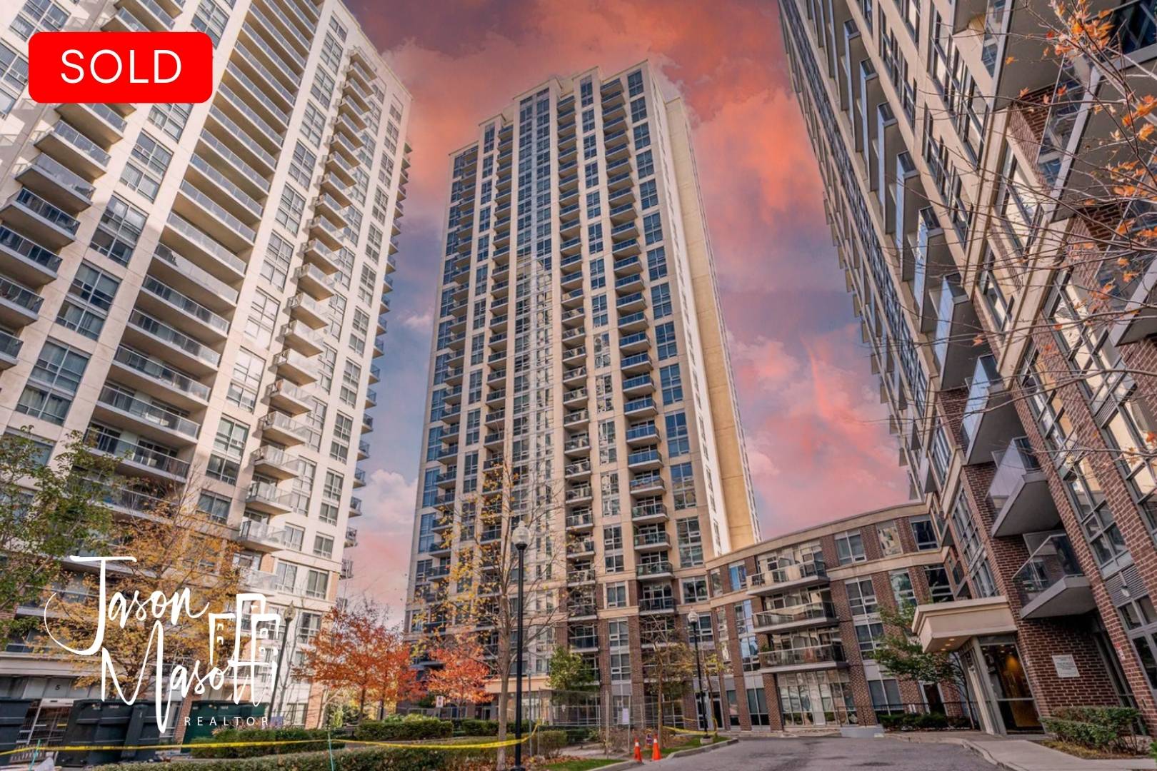 Etobicoke - 3 Michael Power Pl