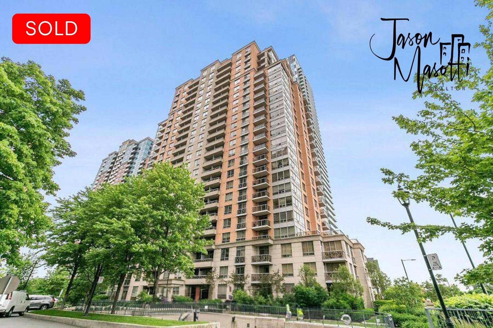 Mississauga - 5233 Dundas St W 819