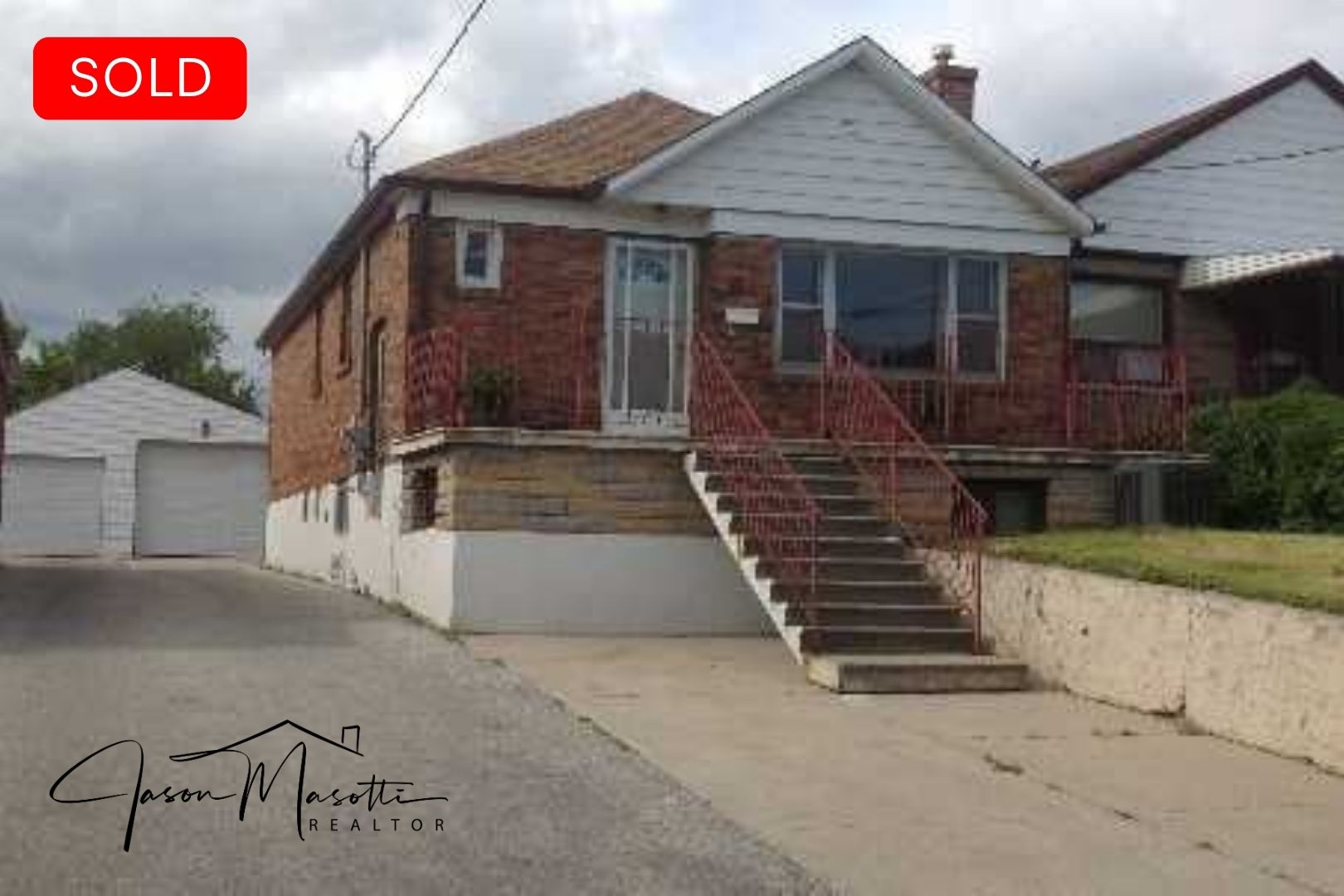 Toronto - 8 Trowell Avenue (1)