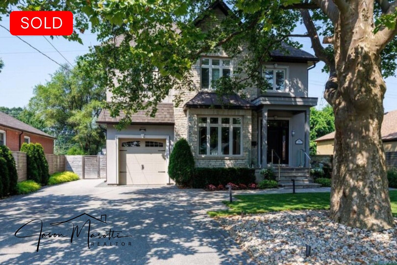 Toronto - 80 Haliburton Ave (1)